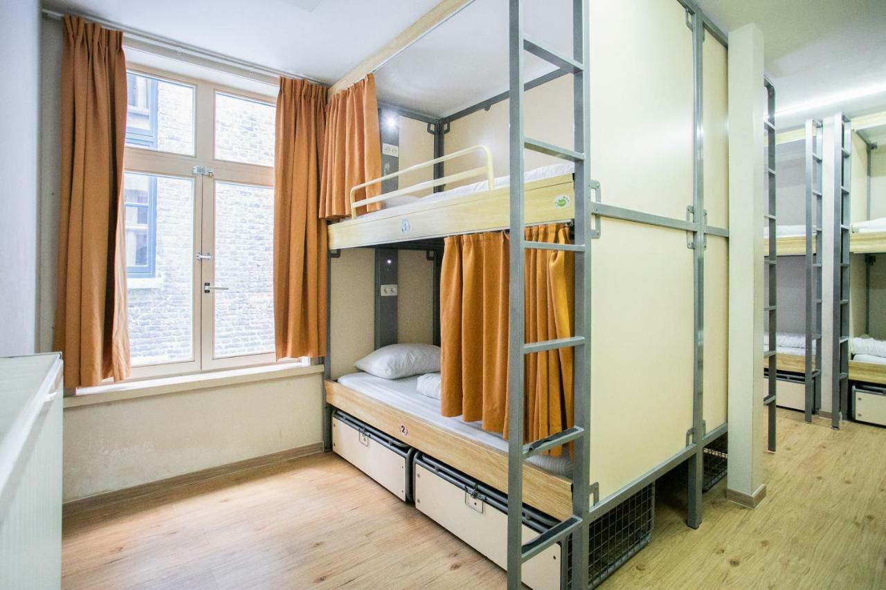 St Christopher'S Inn Hostel At The Bauhaus Брюгге Экстерьер фото